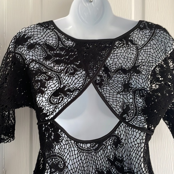 Eyelet Embroidery Tops - Picture 3 of 5